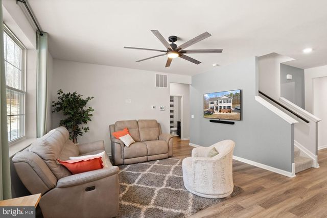 180 PINEWOOD RD, Fredericksburg, VA 22405