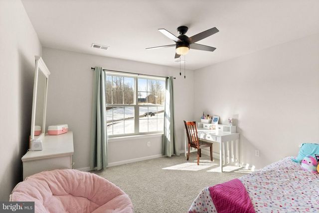 180 PINEWOOD RD, Fredericksburg, VA 22405