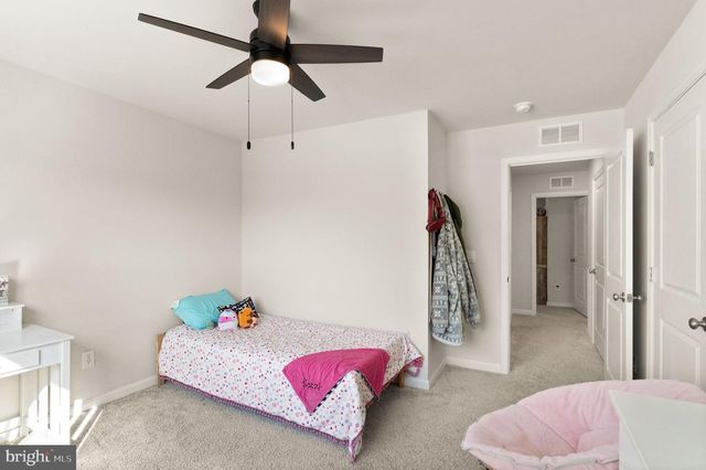 180 PINEWOOD RD, Fredericksburg, VA 22405