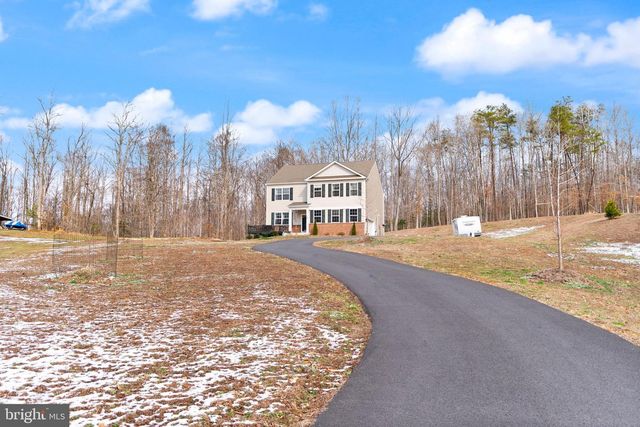 180 PINEWOOD RD, Fredericksburg, VA 22405