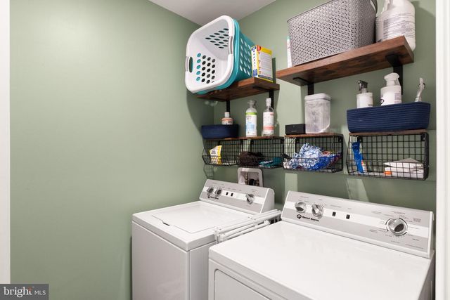 180 PINEWOOD RD, Fredericksburg, VA 22405