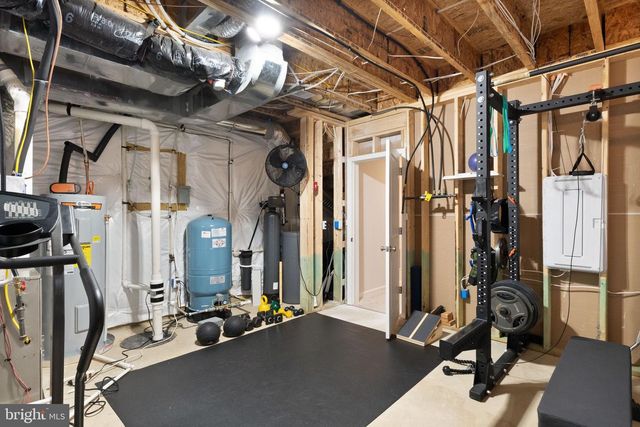 180 PINEWOOD RD, Fredericksburg, VA 22405