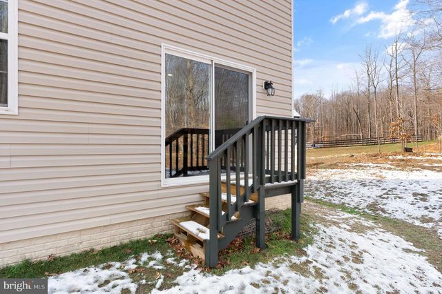 180 PINEWOOD RD, Fredericksburg, VA 22405