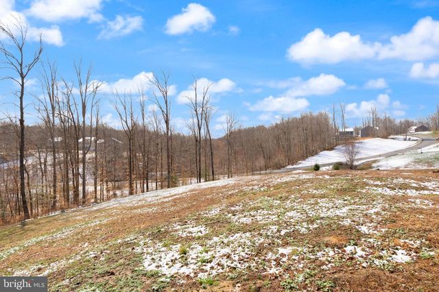 180 PINEWOOD RD, Fredericksburg, VA 22405