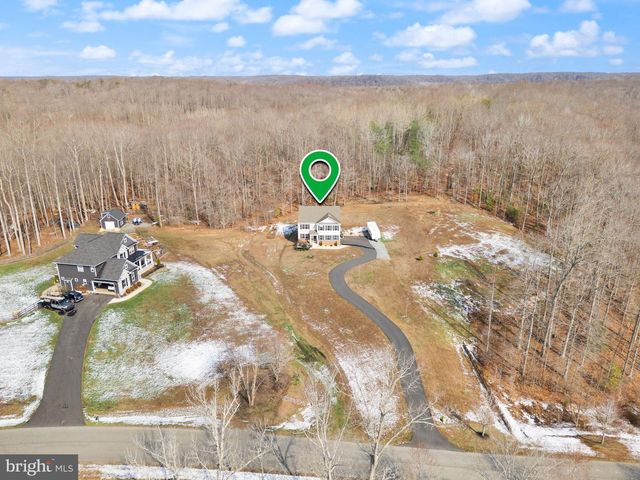 180 PINEWOOD RD, Fredericksburg, VA 22405