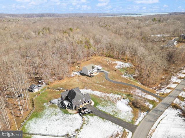 180 PINEWOOD RD, Fredericksburg, VA 22405