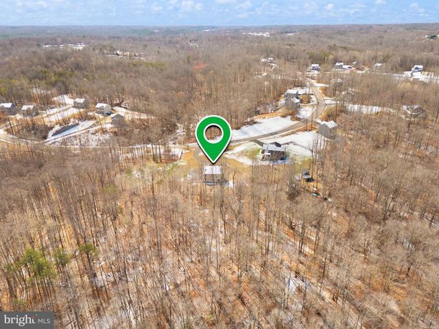 180 PINEWOOD RD, Fredericksburg, VA 22405