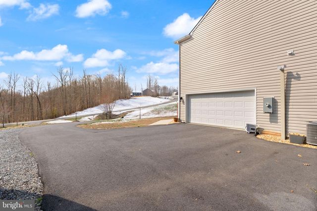 180 PINEWOOD RD, Fredericksburg, VA 22405