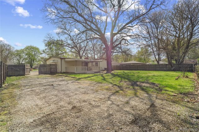 13744 Marvin Street, Taylor, MI 48180