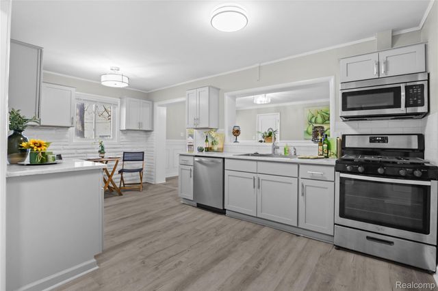 13744 Marvin Street, Taylor, MI 48180