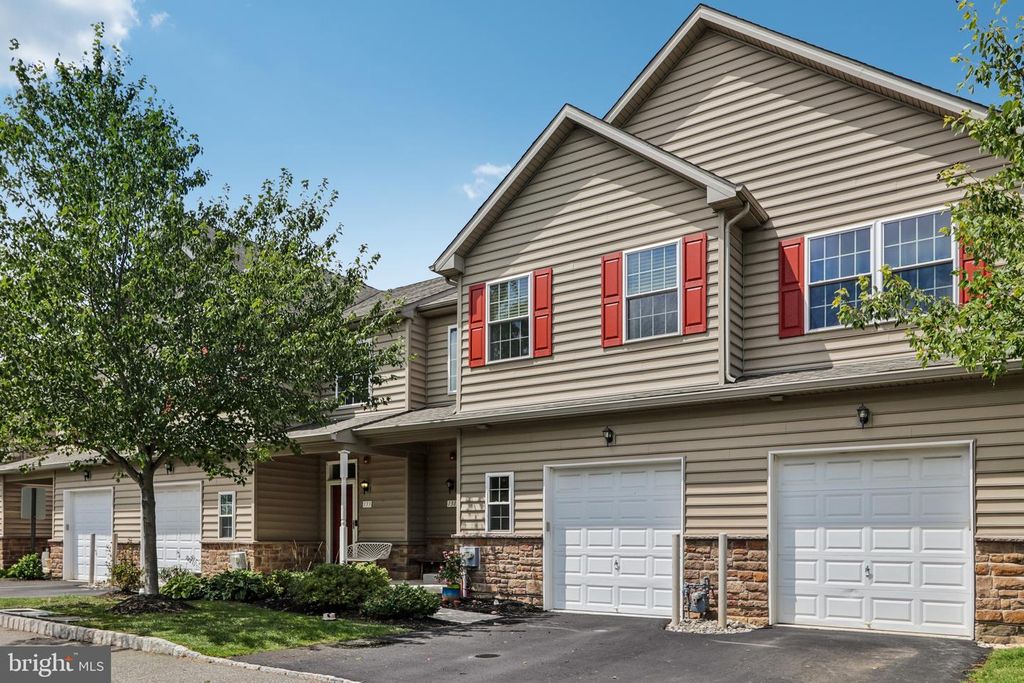 131 NICOLES WAY, MORRISVILLE, PA 19067 — photo 2
