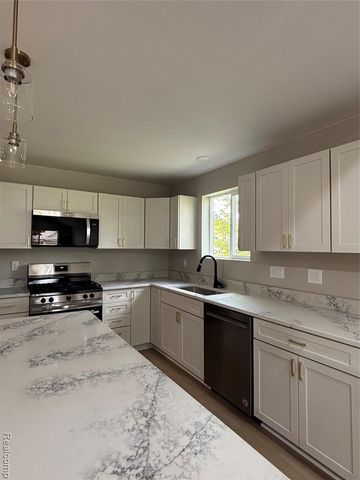 30294 Adams Drive, Gibraltar, MI 48173