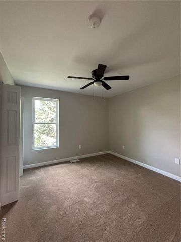 30294 Adams Drive, Gibraltar, MI 48173