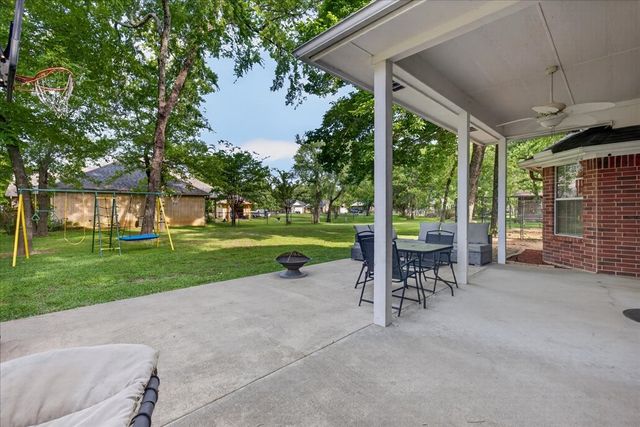 4 Huckleberry Lane, Star Harbor, TX 75148
