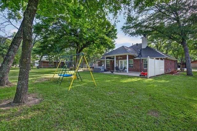 4 Huckleberry Lane, Star Harbor, TX 75148