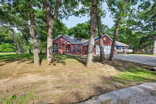 4 Huckleberry Lane, Star Harbor, TX 75148