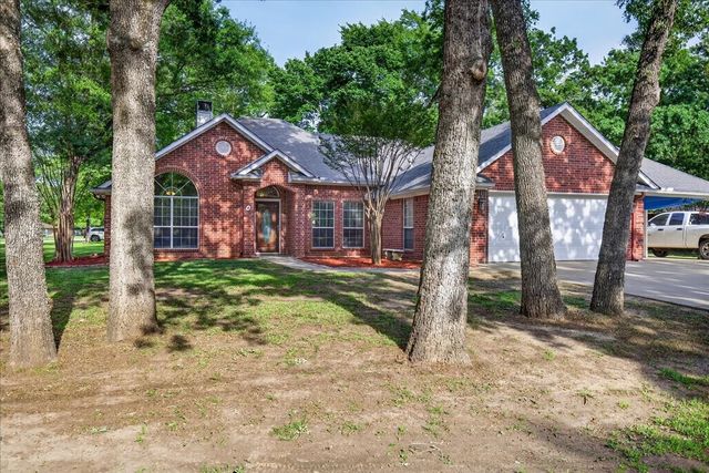 4 Huckleberry Lane, Star Harbor, TX 75148