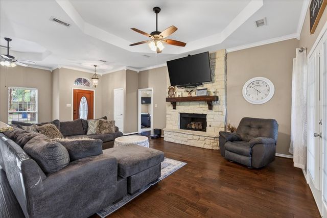 4 Huckleberry Lane, Star Harbor, TX 75148