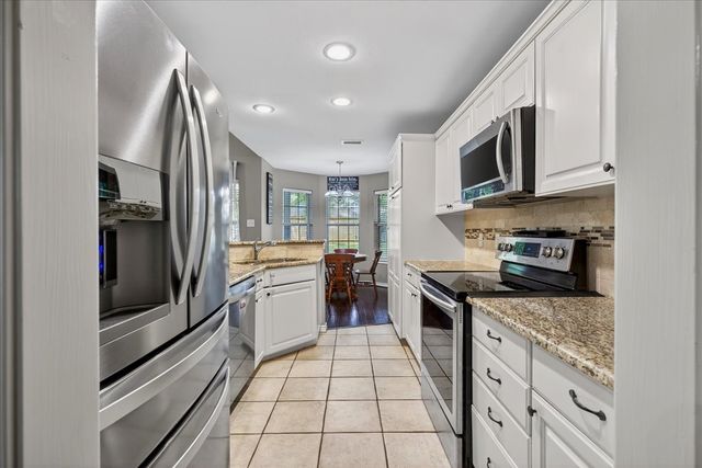 4 Huckleberry Lane, Star Harbor, TX 75148