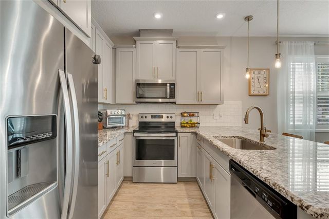 10027 RANDAL WALK STREET, Orlando, FL 32832