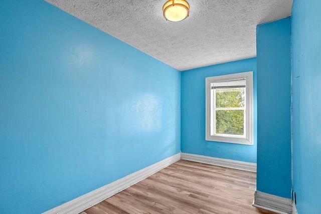 1121 E Livingston Avenue, Columbus, OH 43205