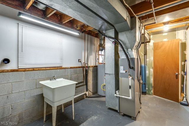 1510 Woodland Drive, Uniontown, OH 44685