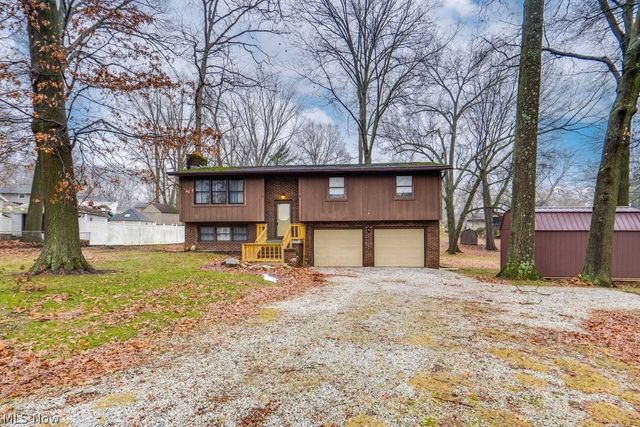 1510 Woodland Drive, Uniontown, OH 44685
