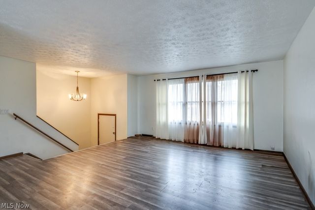 1510 Woodland Drive, Uniontown, OH 44685