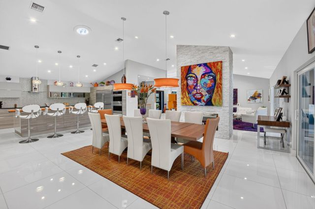 3245 St James Drive, Boca Raton, FL 33434