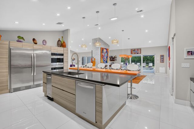 3245 St James Drive, Boca Raton, FL 33434