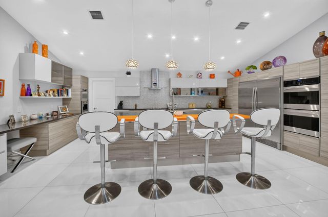 3245 St James Drive, Boca Raton, FL 33434