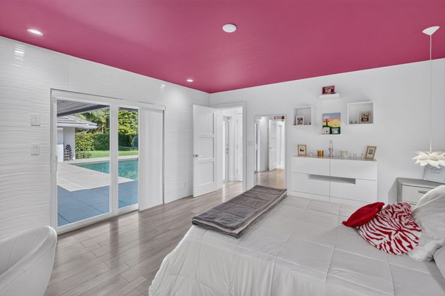 3245 St James Drive, Boca Raton, FL 33434