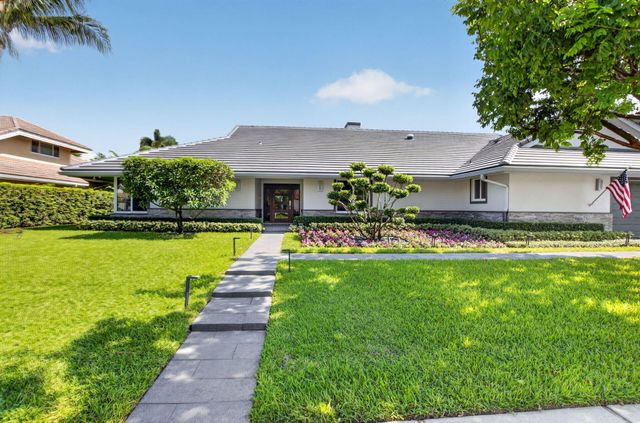 3245 St James Drive, Boca Raton, FL 33434