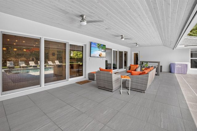 3245 St James Drive, Boca Raton, FL 33434