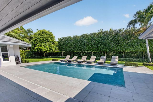 3245 St James Drive, Boca Raton, FL 33434