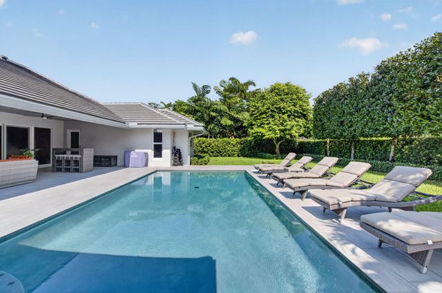 3245 St James Drive, Boca Raton, FL 33434