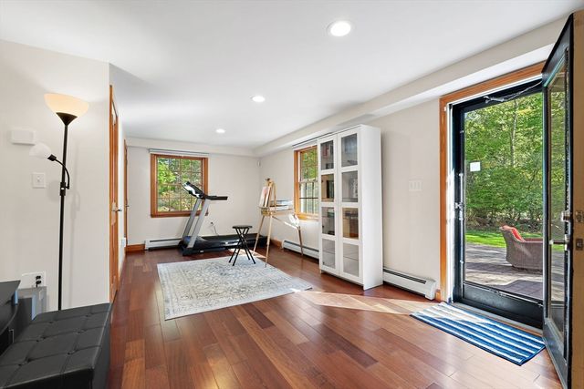 112 Page Rd, Bedford, MA 01730