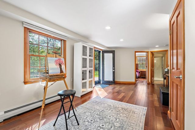 112 Page Rd, Bedford, MA 01730