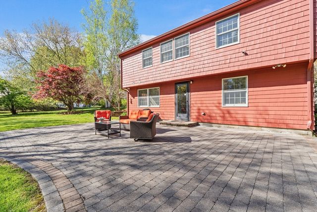 112 Page Rd, Bedford, MA 01730
