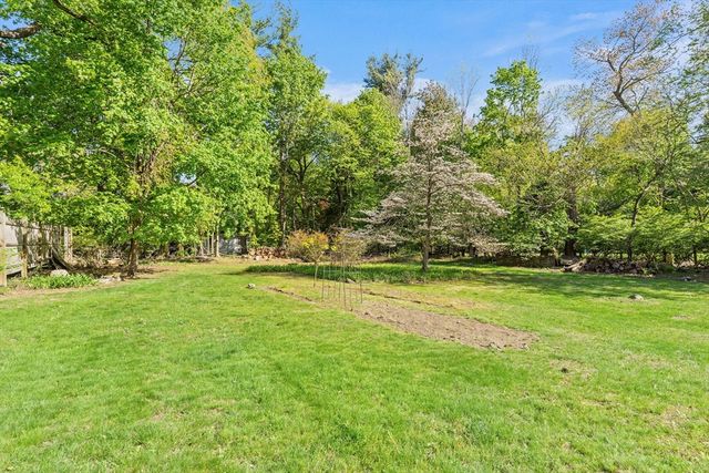 112 Page Rd, Bedford, MA 01730