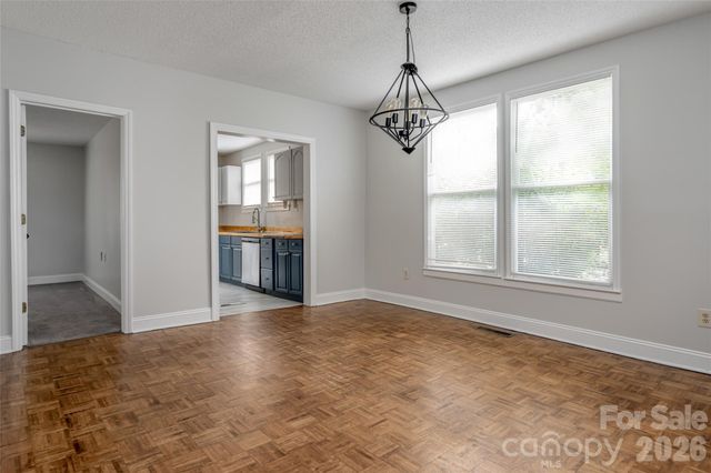 30 Bartlett Street, Asheville, NC 28801