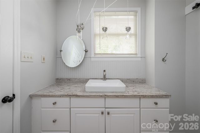 30 Bartlett Street, Asheville, NC 28801