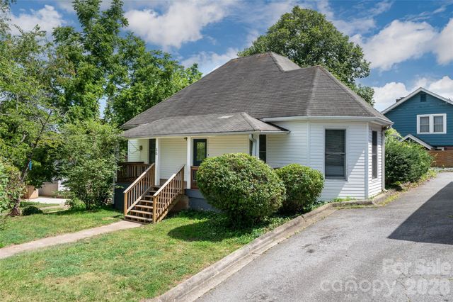 30 Bartlett Street, Asheville, NC 28801