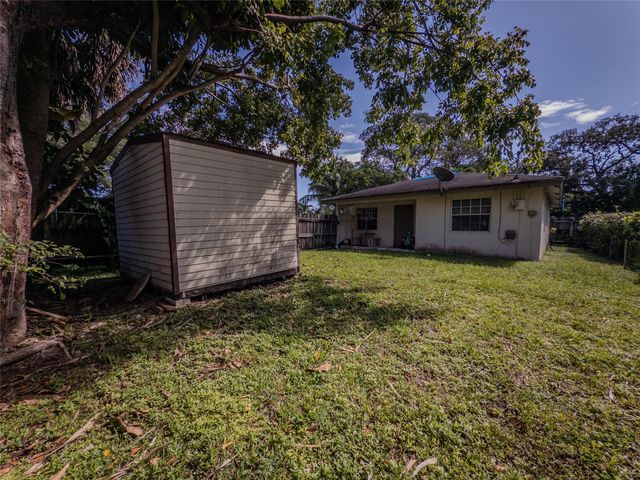 1403 SW 27th Ct, Fort Lauderdale, FL 33315