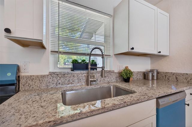 5627 COMMONWEALTH AVENUE N, St Petersburg, FL 33703