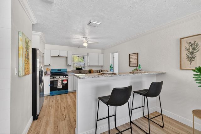 5627 COMMONWEALTH AVENUE N, St Petersburg, FL 33703