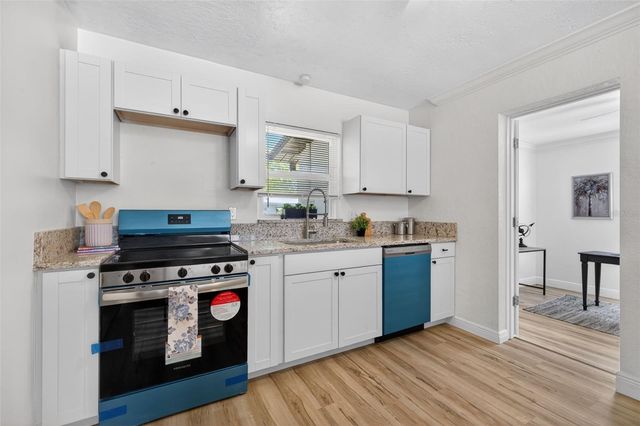 5627 COMMONWEALTH AVENUE N, St Petersburg, FL 33703