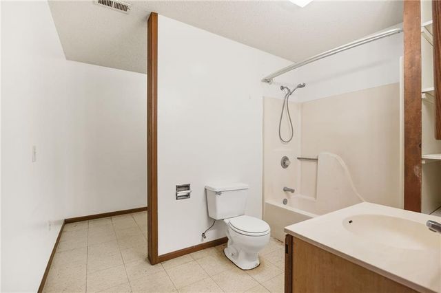 803 N 15th Terrace, Savannah, MO 64485