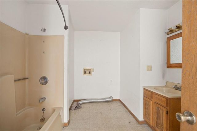 803 N 15th Terrace, Savannah, MO 64485