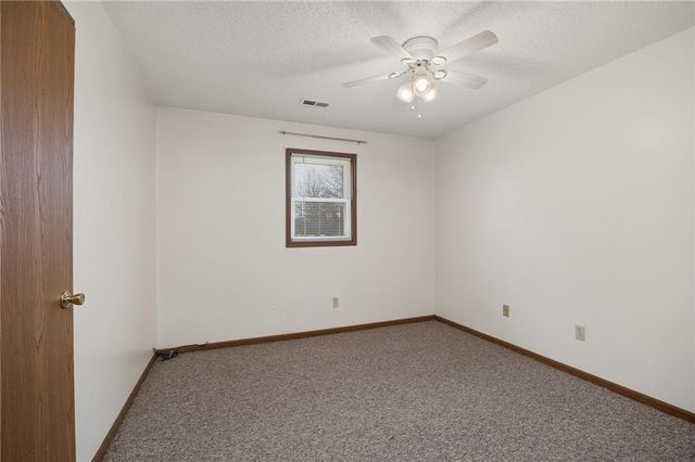 803 N 15th Terrace, Savannah, MO 64485